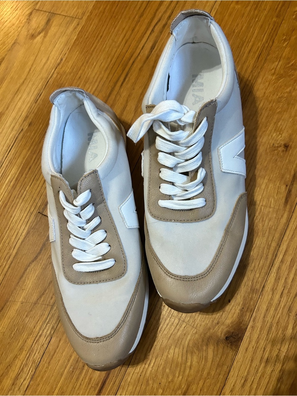 MIA Kable Retro Sneakers Faux Mesh &Suede Uppers Sz 8 Women's Lace Up Ivory/Tan